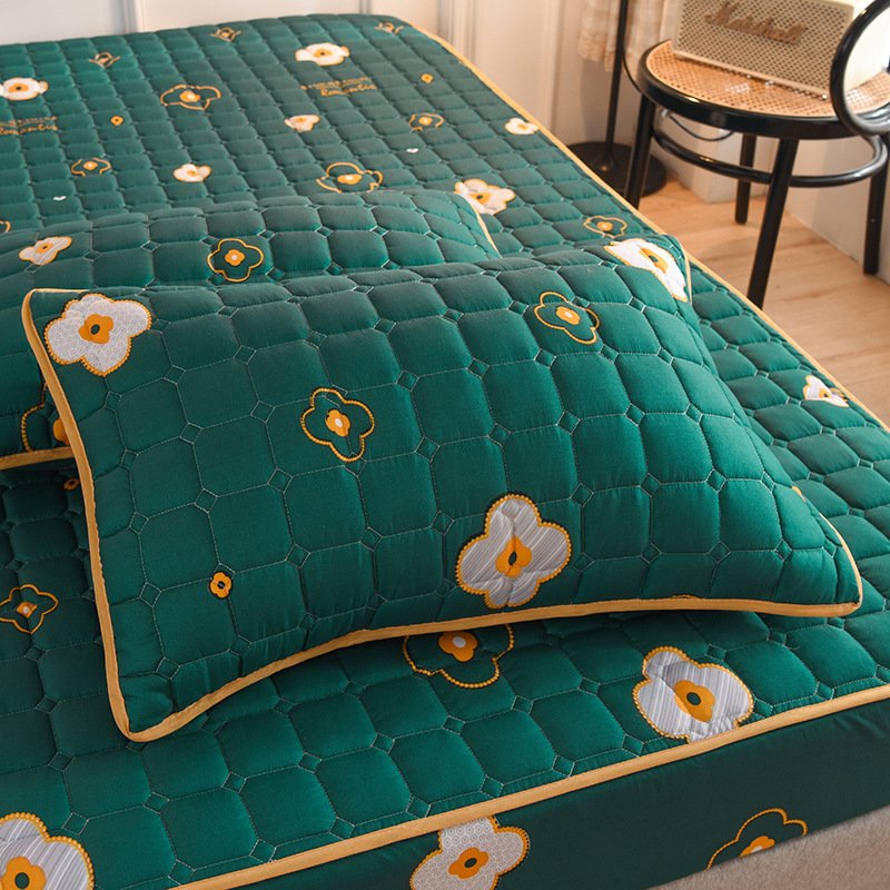 🎁Hot Sale!! 50% OFF-Sale🔥2026 Latest Breathable Silky Mattress Cover